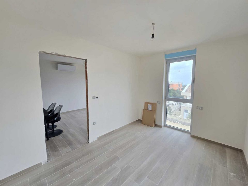 oers185dndm04k7bhdcac.jpg