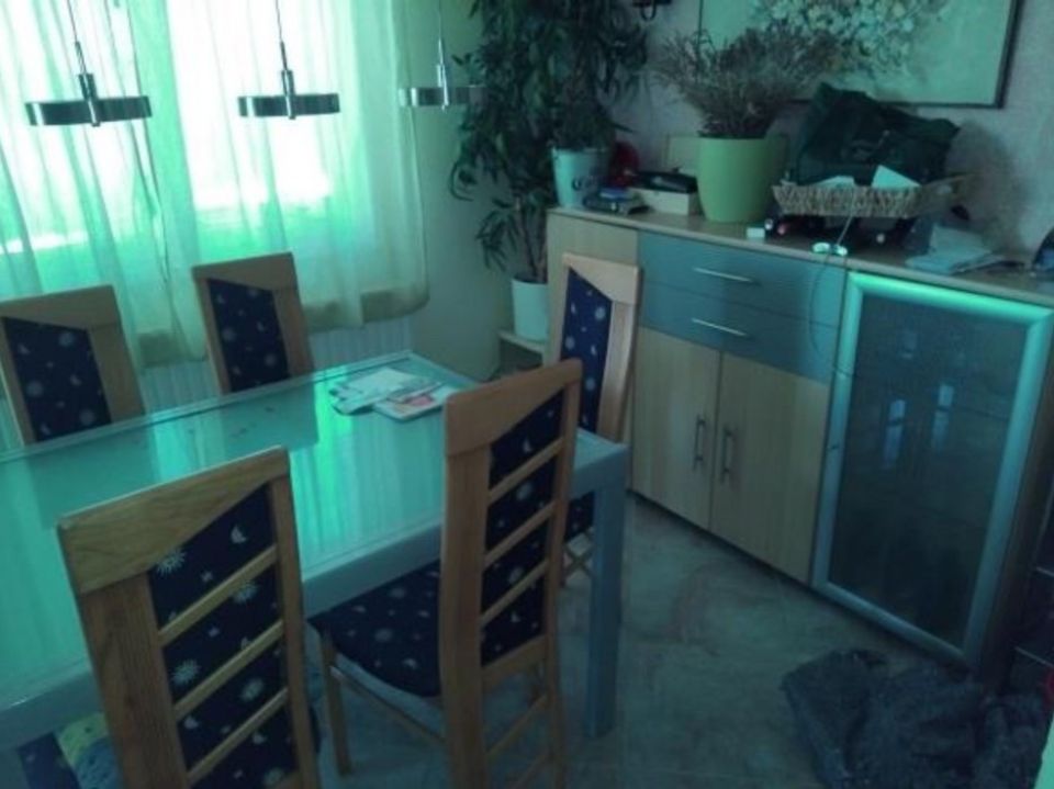 uj5j7sm2dg74x7929rdlc.jpg