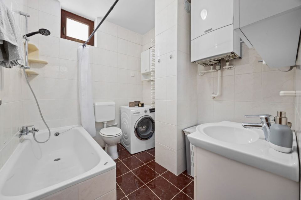 sv2eaby3x1ihd0hnxo8dc.jpg
