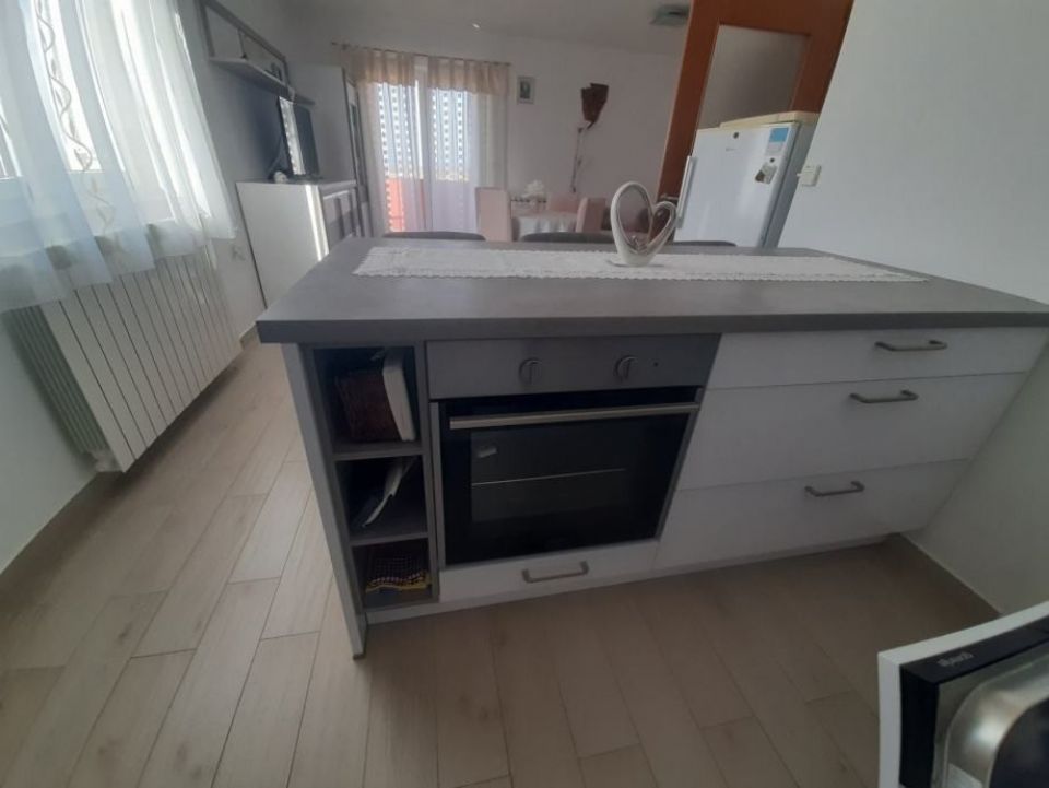 dvi3gwj3jfs4selgta2dc.jpg