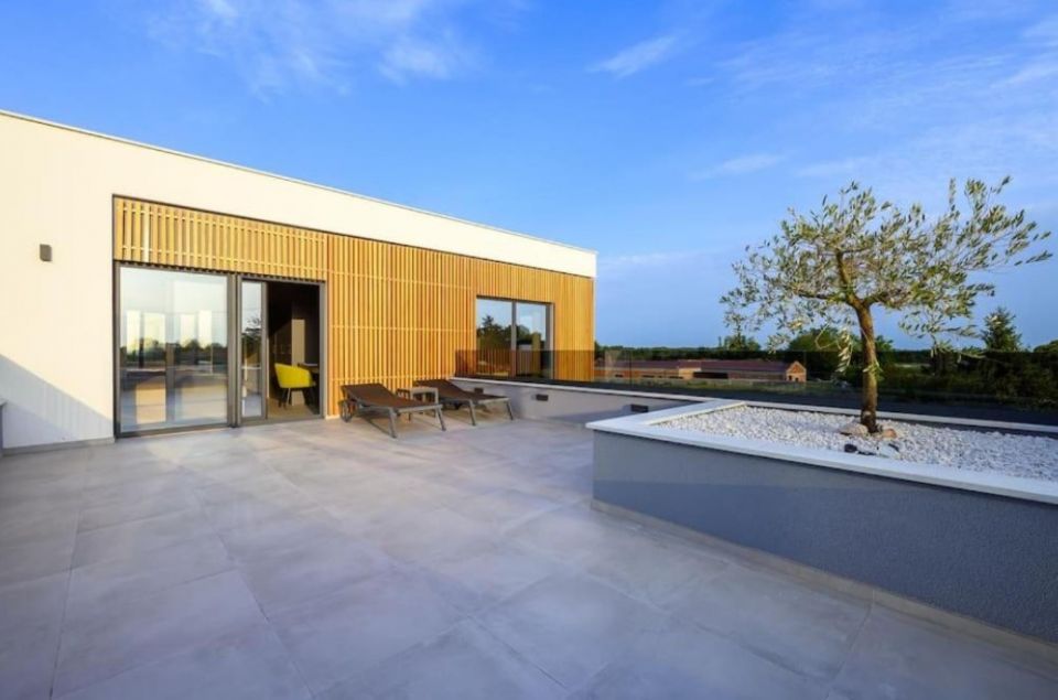 ri4hdrr4ktw7vvm8jzudc.jpg