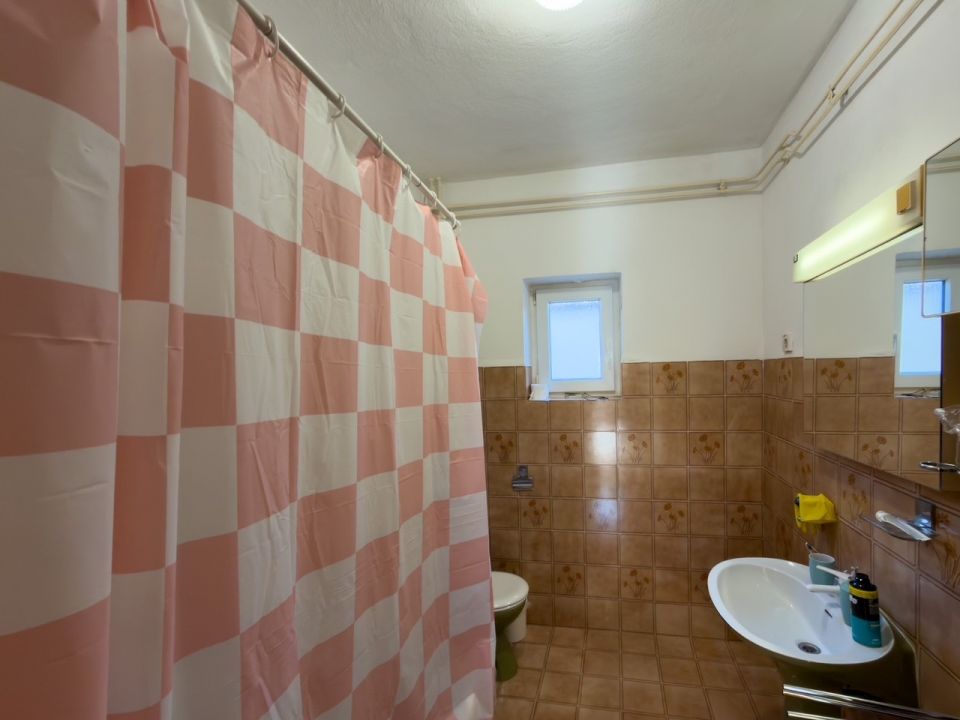 2oe8sbx6rjx8ya3sxg54c.jpg