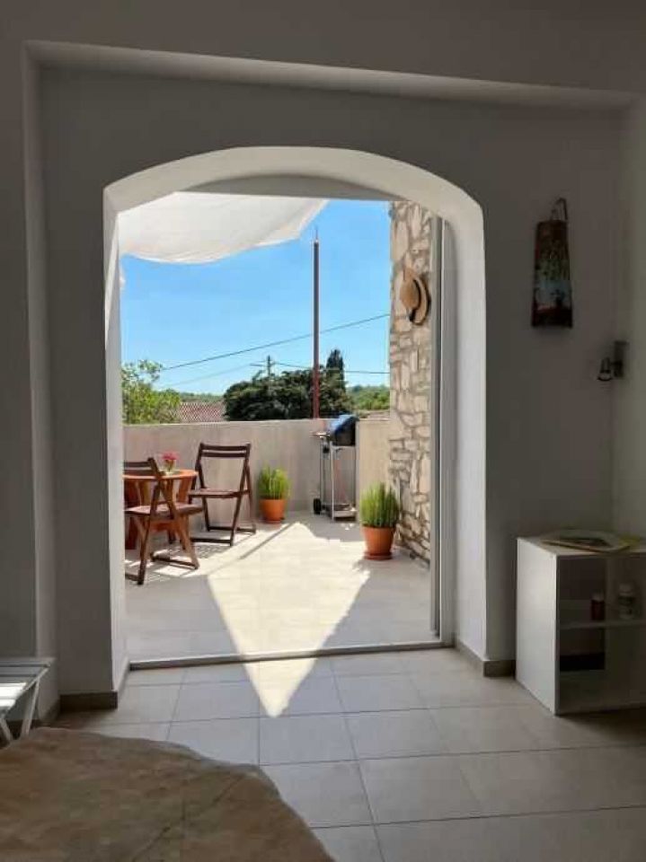 original_1661418764_duga-uvala-segotici-kamena-kuca-dva-apartmana-slika-177871776.jpg