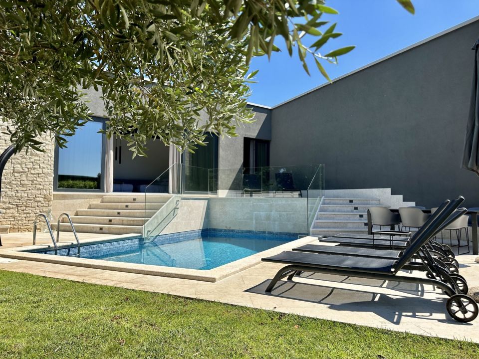 original_1688297286_istra-umag-luxury-villas-with-pool-near-the-sea-09.jpg