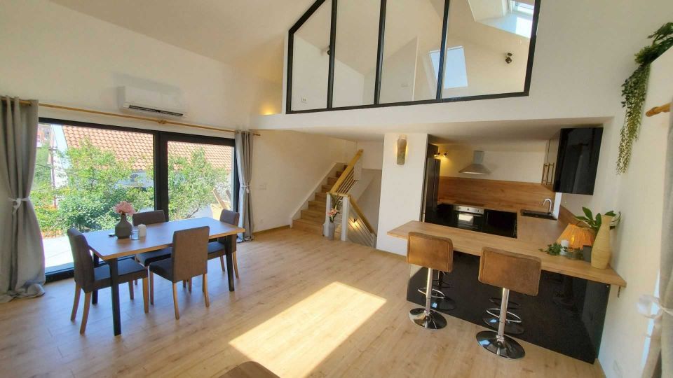 original_1689699741_1-living-space-to-south-balcony.jpg