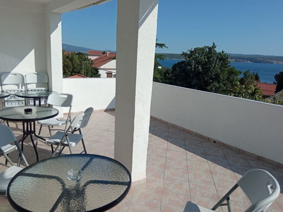 original_1761034514_velika-kuca-apartmanima-stanom-vlasnika-170m-plaze-maslenici-slika-23351748.jpg