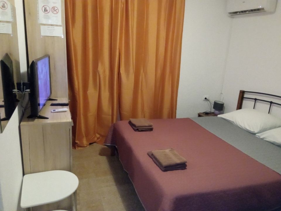 original_1761034524_velika-kuca-apartmanima-stanom-vlasnika-170m-plaze-maslenici-slika-23351749.jpg