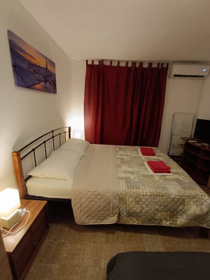 original_1761034530_velika-kuca-apartmanima-stanom-vlasnika-170m-plaze-maslenici-slika-23351750.jpg