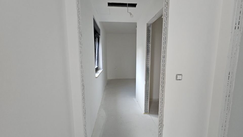 original_1756195623_14.jpg