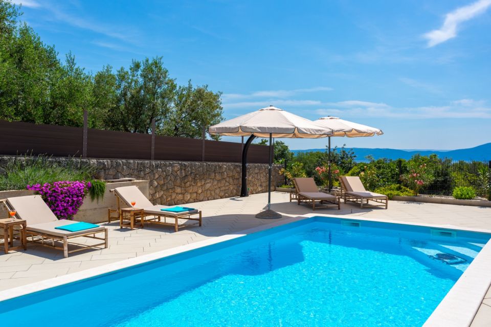 original_1780205094_house-with-pool-and-seaview-island-krk-29.jpg