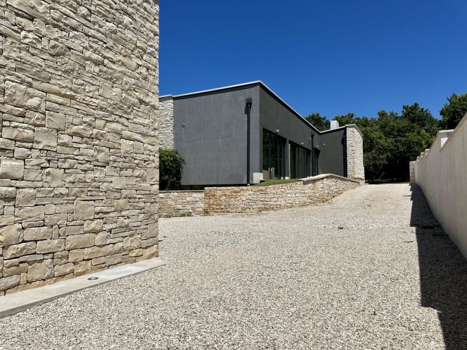 original_1688297746_istra-umag-luxury-villas-with-pool-near-the-sea-000.jpg