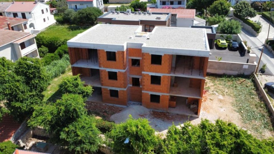 original_1782465710_pag-centar-top-lokacija-pogled-parking-direktno-investitora-slika-280104170.jpg