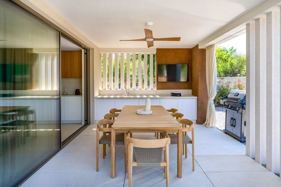 original_1782988069_nareo_villas_1_antonunkovic.jpg