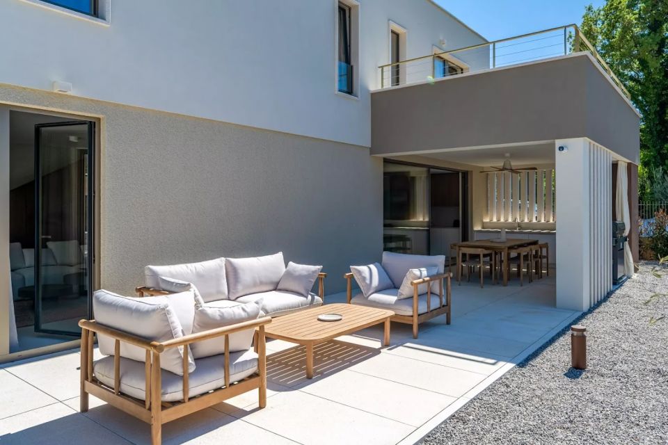 original_1782992479_nareo_villas_10_antonunkovic.jpg