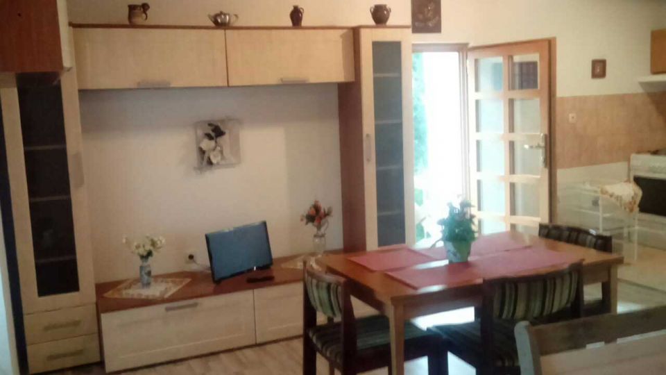 1775371531-apartman-8.jpg