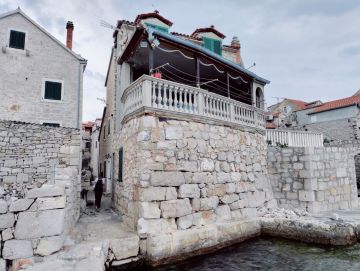 original_1743514423_vodice-prvic-sepurine-kuca-tik-mora-175.jpg